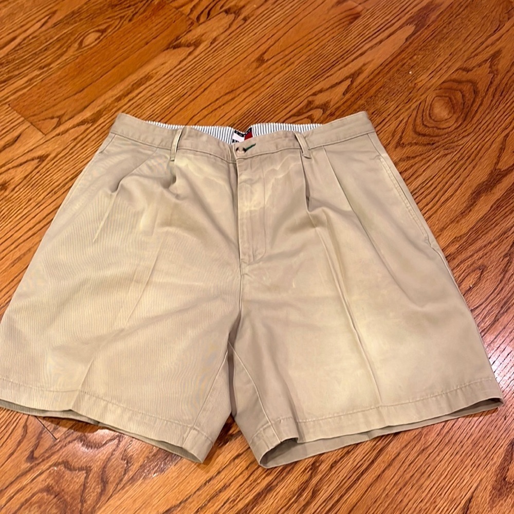 Tommy Hilfiger Men’s Tan Shorts Size 34